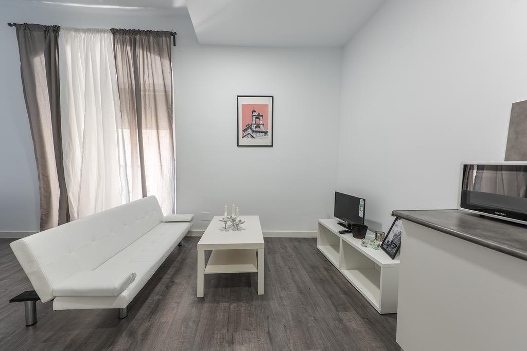 Apartamentos Turisticos Domus Seleqtia Plaza Mayor Caces Exteriér fotografie
